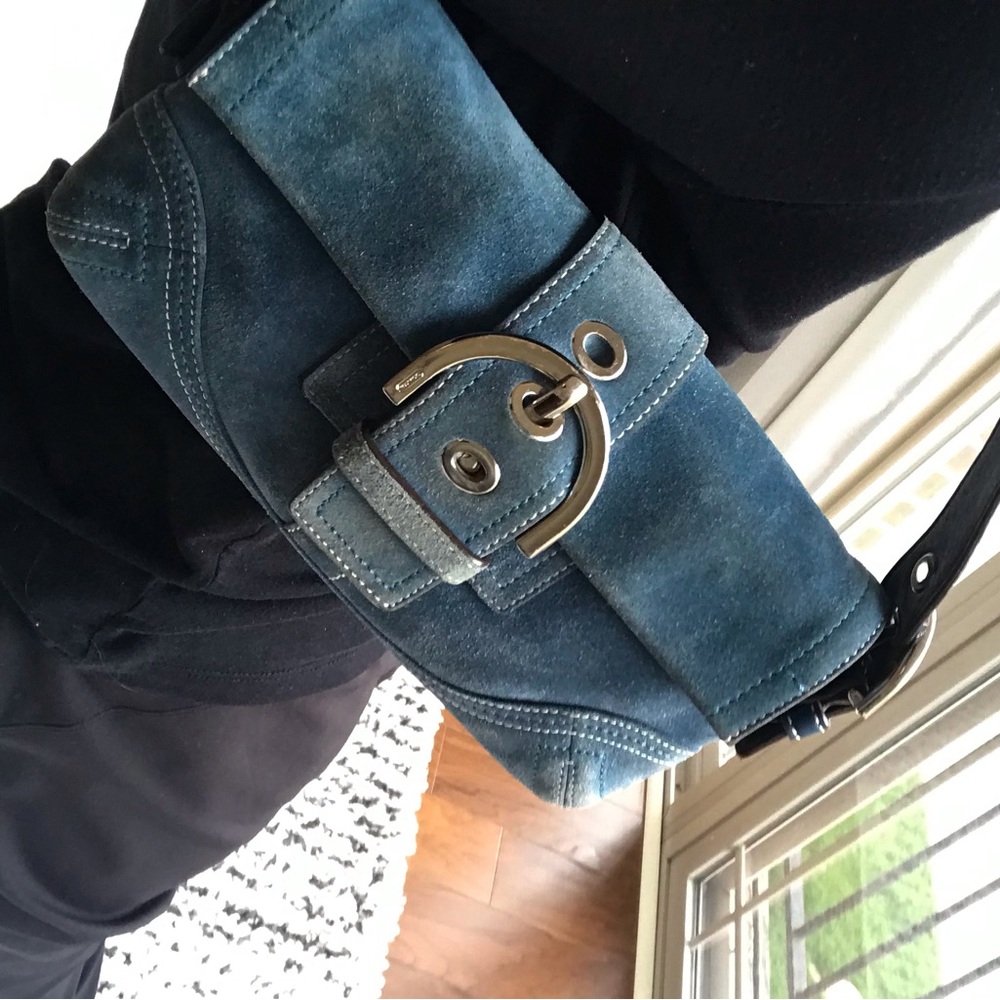 **SOLD** - Picture 16 of 17